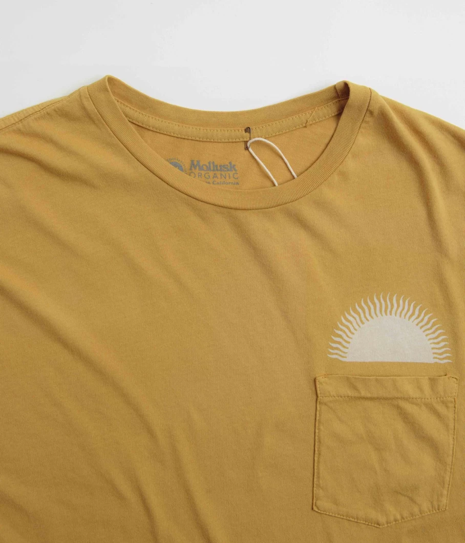 Mollusk Men's Country Sun Graphic T-Shirt - Casual Short Sleeve Tee for Men