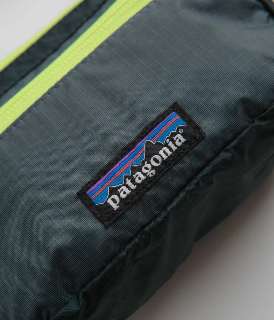 Patagonia Men's Ultralight Black Hole Mini Hip Pack - Lightweight Durable Waist Bag for Outdoor Adventures