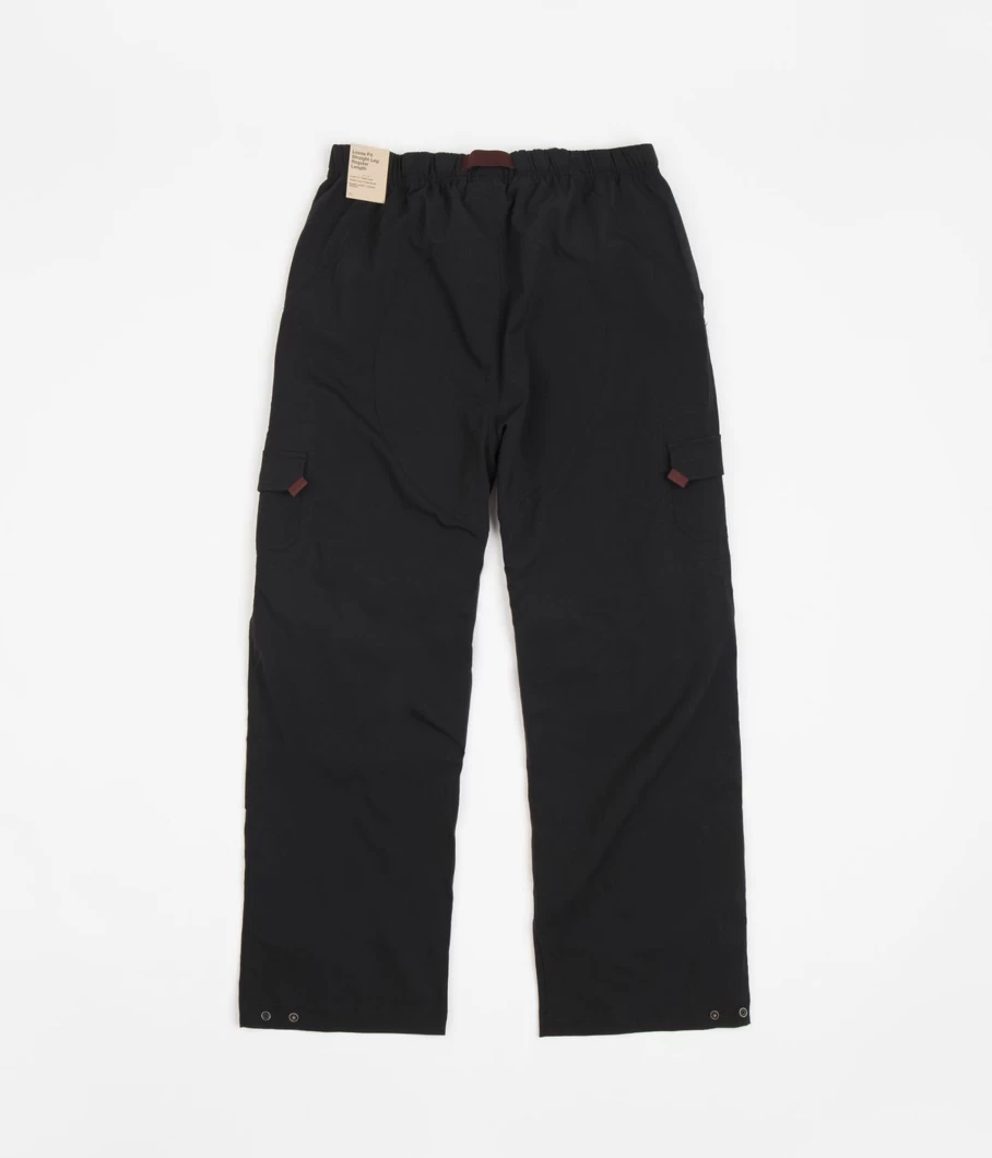 Nike ACG Men's Cargo Pants - Durable Outdoor Adventure Trousers for Hiking & Utility Wear
