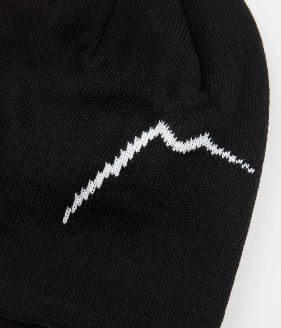 Cayl Men's Short Logo Beanie - Stylish Winter Hat for Men