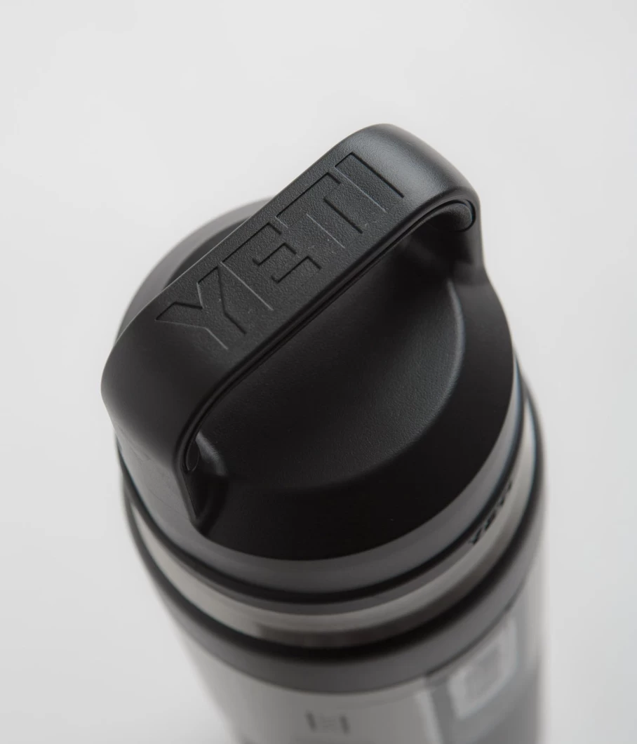 Yeti Rambler 26Oz Chug Cap Water Bottle for Men - Insulated Stainless Steel Vacuum Flask