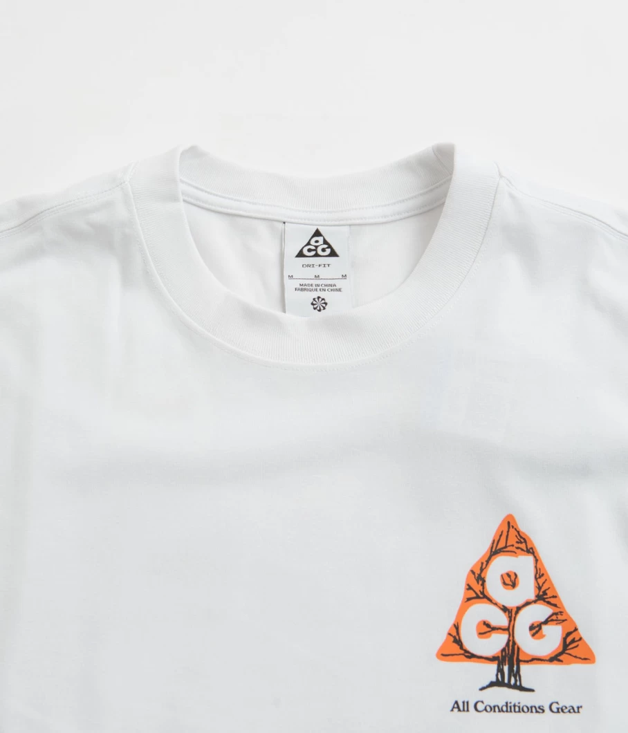 Nike ACG Wildwood Men's T-Shirt - Lightweight Outdoor Tee for Hiking & Adventure