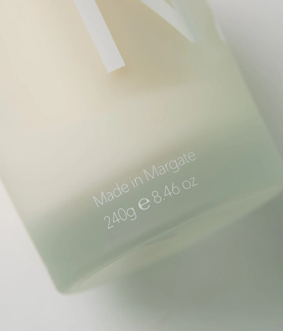 Haeckels Walpole Bay Scented Candle – Coastal Inspired Fragrance for Home Aromatherapy