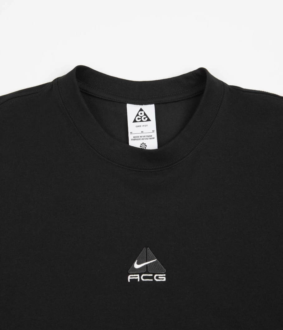 Nike ACG Lungs Graphic T-Shirt for Men - Lightweight Cotton Short Sleeve Tee