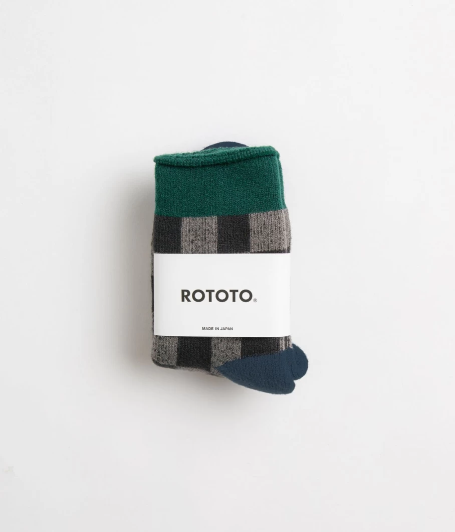 RoToTo Men's Checkerboard Pattern Casual Socks - Stylish and Comfortable Footwear