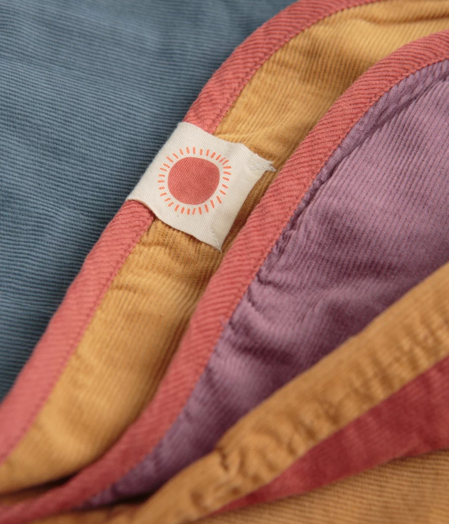 Mollusk Corduroy Beach Blanket - Waterproof Sandproof Picnic Outdoor Camping Blanket