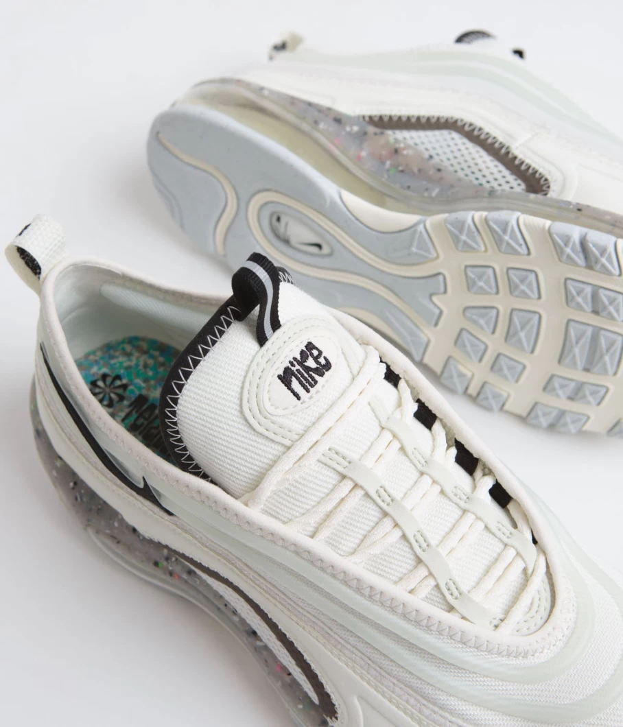 Nike Air Max Terrascape 97 Men's Running Shoes - Lightweight Comfort & Retro Design