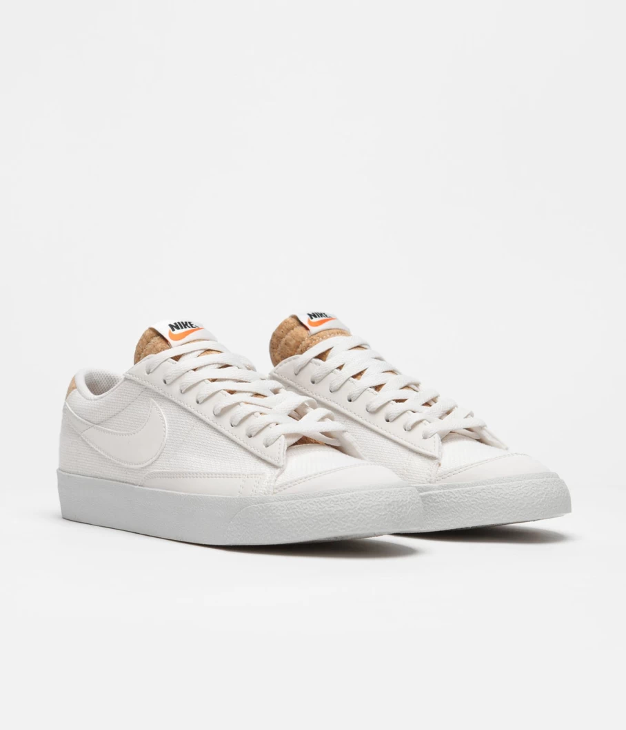 Nike Blazer Low 77 Premium Men's Sneakers - Classic Retro Style Casual Shoes