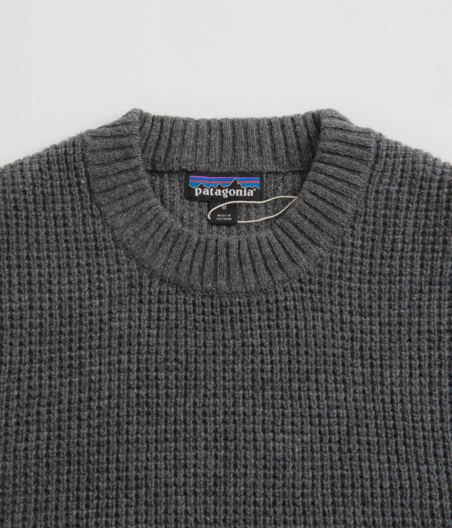 Patagonia Men's Recycled Wool Sweatshirt - Eco-Friendly Fleece Pullover for Sustainable Outdoor Wear