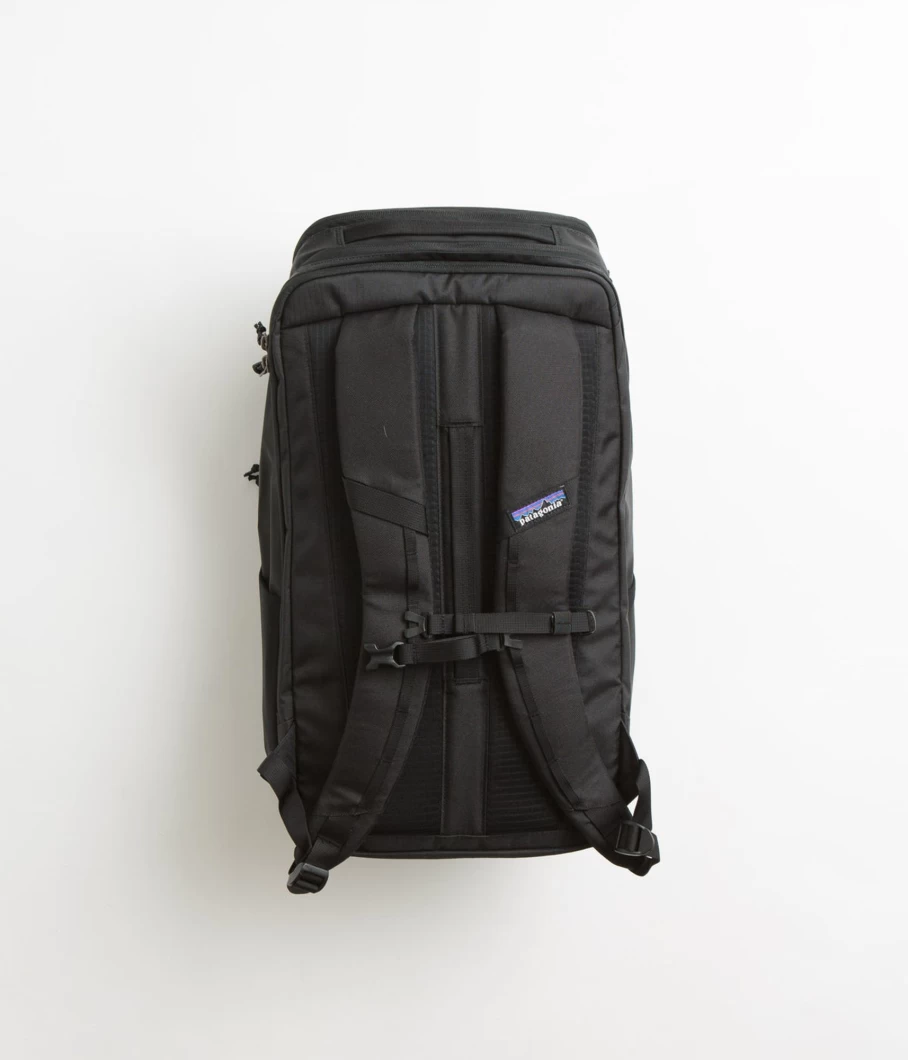 Patagonia Black Hole 32L Backpack - Durable Travel & Daypack for Men, Water-Resistant Hiking Backpack